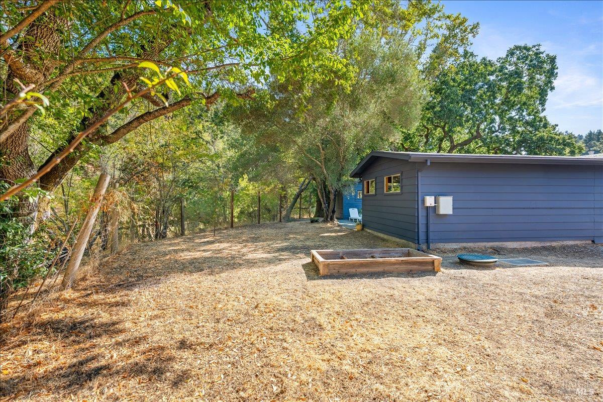 Detail Gallery Image 24 of 24 For 84 Canyon Rd, Fairfax,  CA 94930 - 3 Beds | 1 Baths