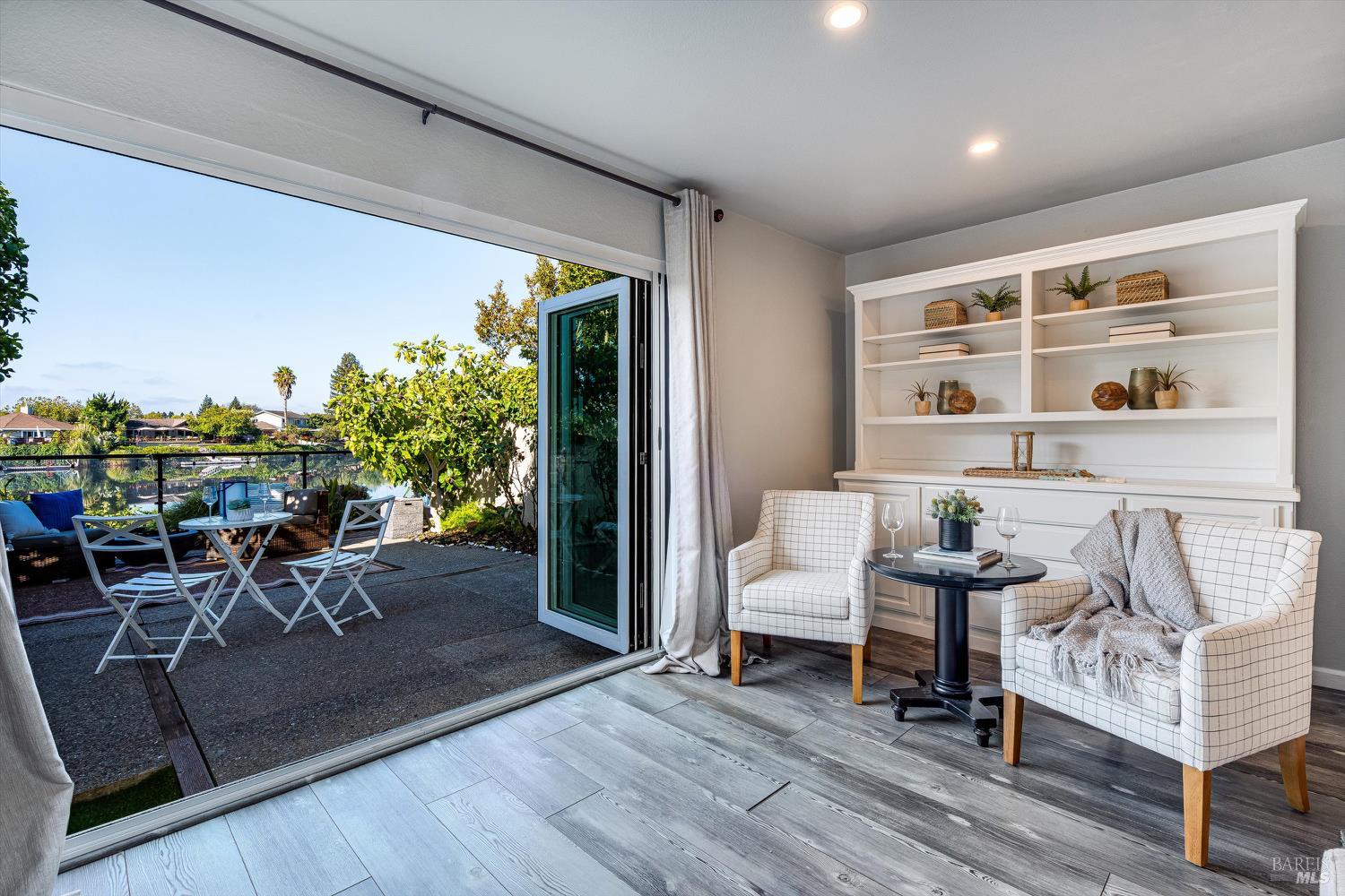 Detail Gallery Image 19 of 58 For 925 Marina Dr, Napa,  CA 94559 - 3 Beds | 2/1 Baths