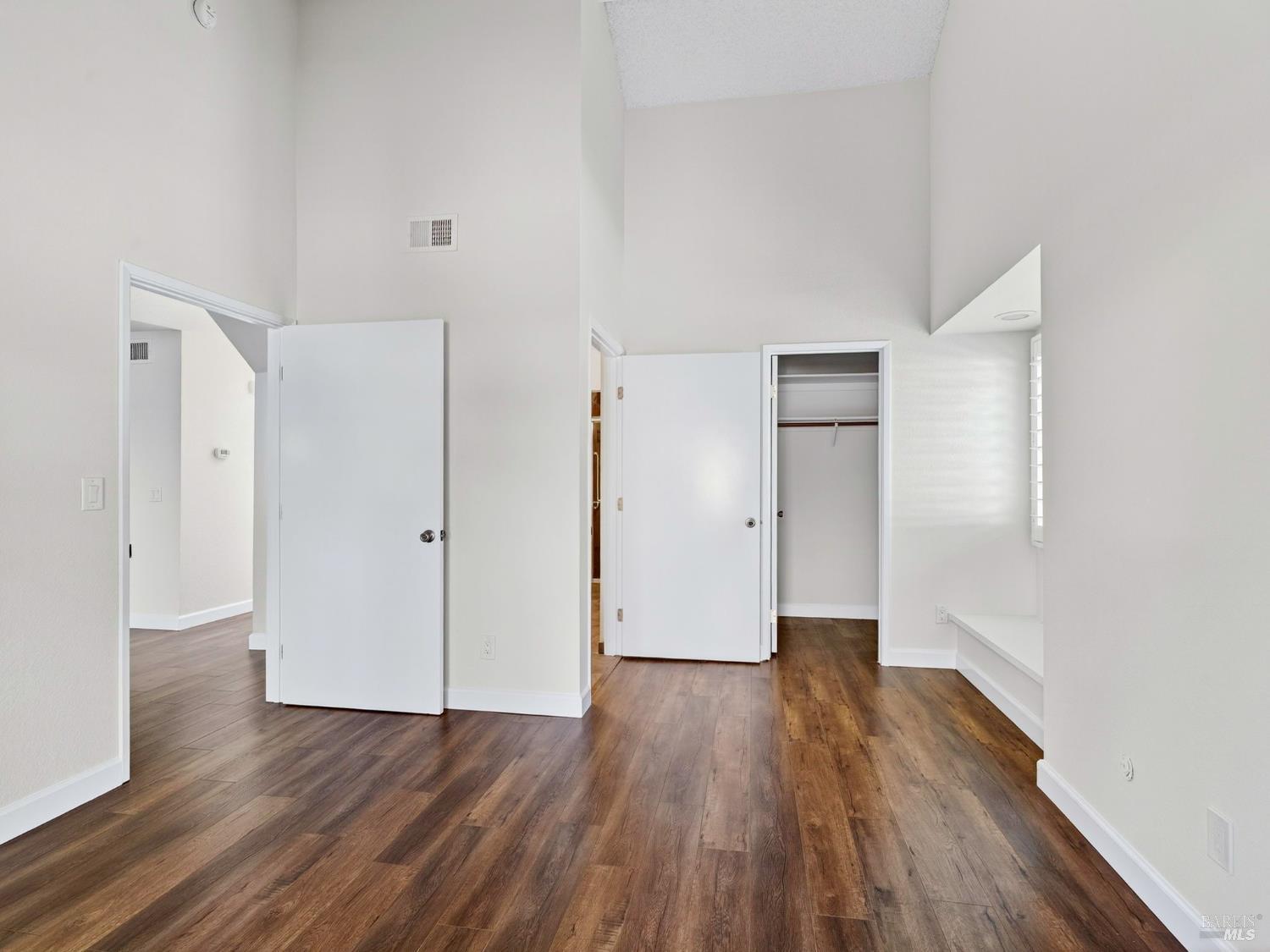 Detail Gallery Image 11 of 42 For 2301 Woodlake Dr, Santa Rosa,  CA 95405 - 2 Beds | 2 Baths