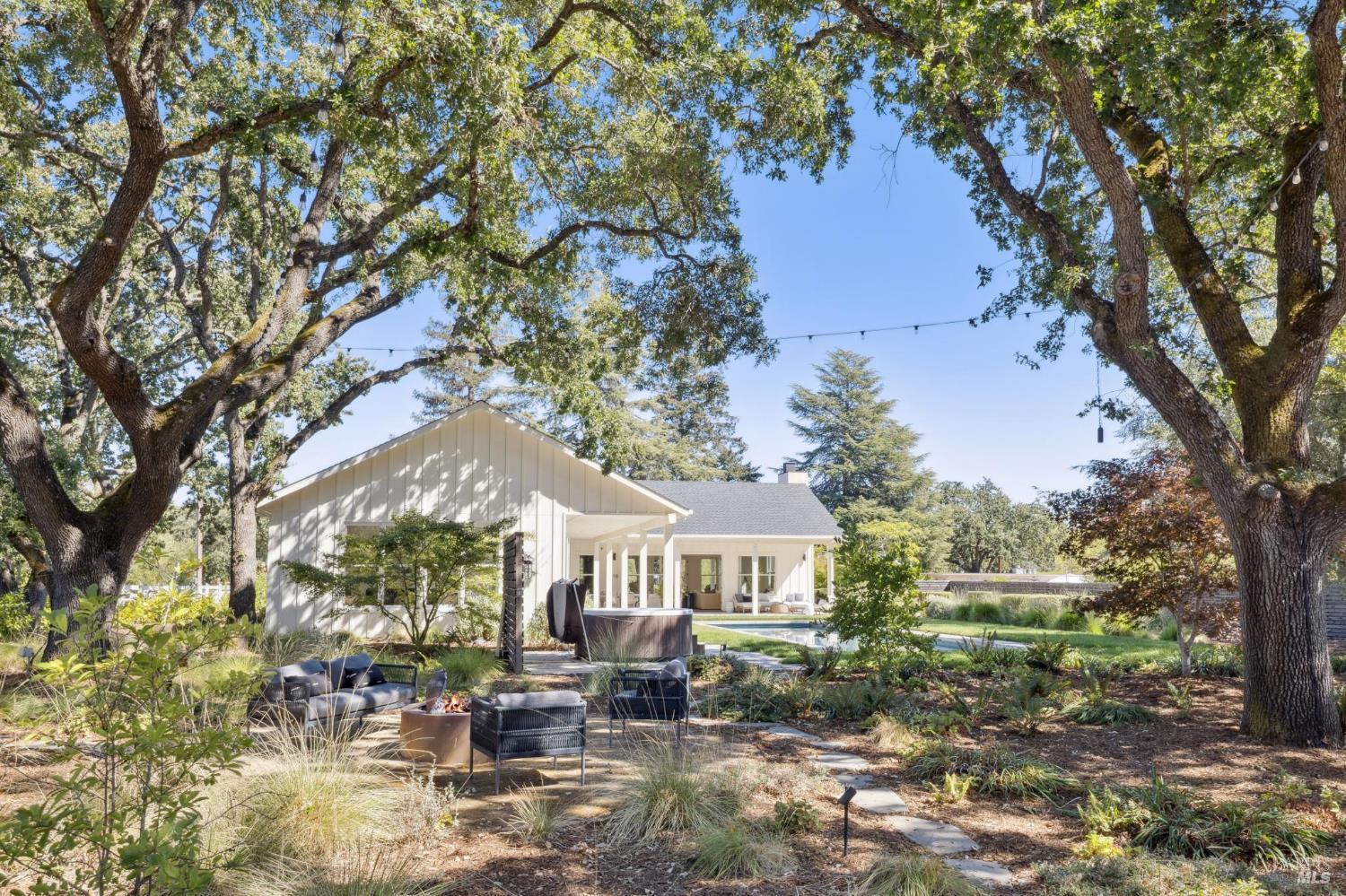 Detail Gallery Image 70 of 96 For 20685 5th St, Sonoma,  CA 95476 - 3 Beds | 3/1 Baths