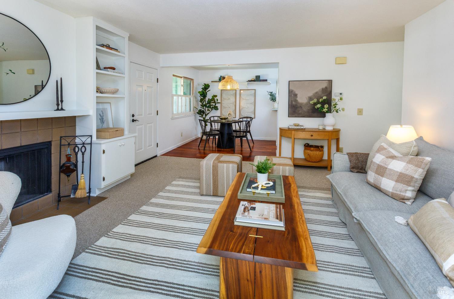 Detail Gallery Image 2 of 17 For 130 W Agua Caliente Rd, Sonoma,  CA 95476 - 2 Beds | 1 Baths