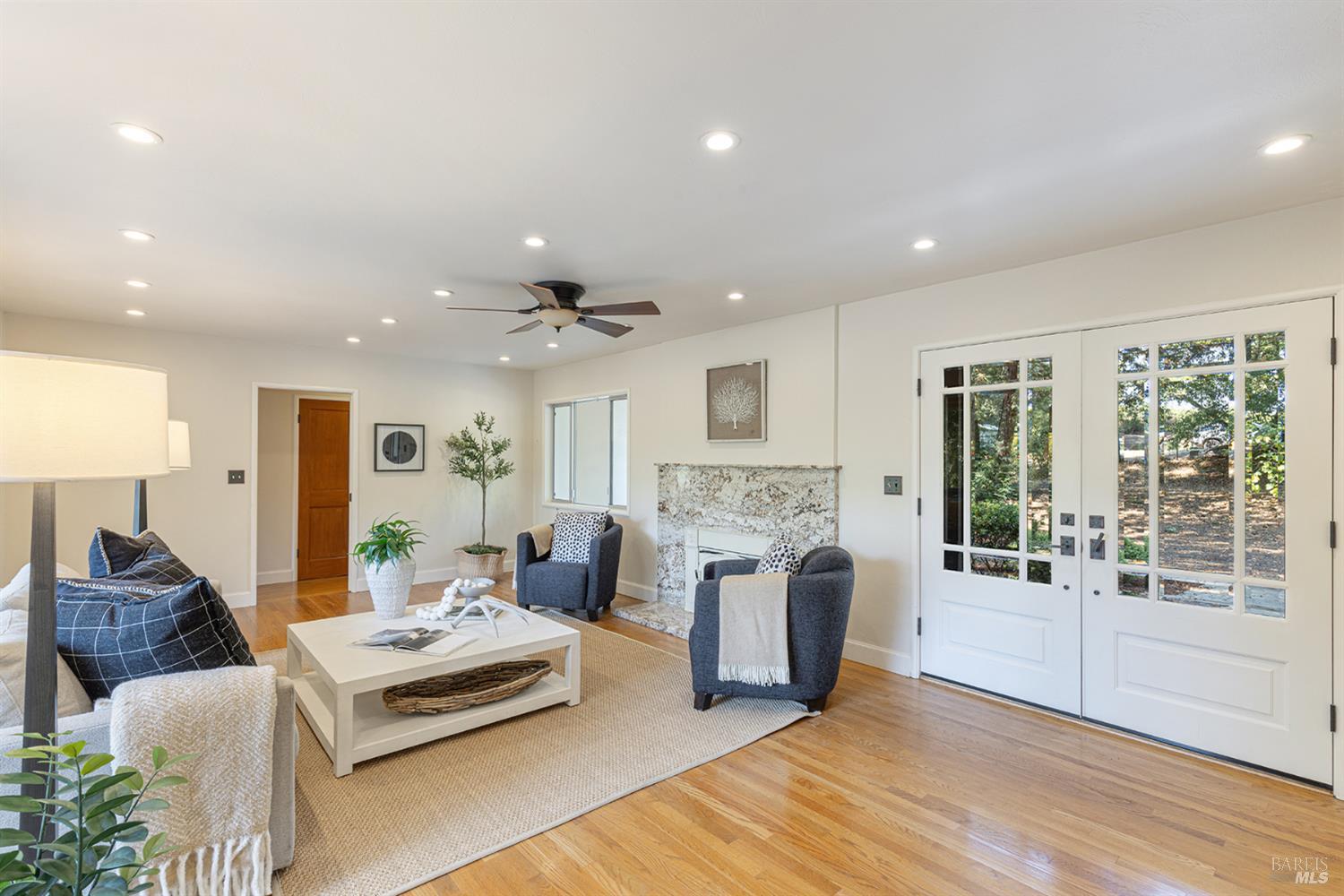 Detail Gallery Image 11 of 54 For 525 Keyes Ave, Angwin,  CA 94508 - 3 Beds | 2 Baths