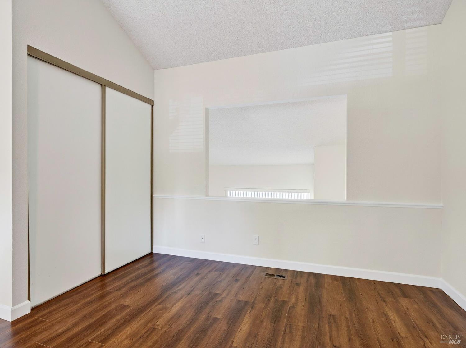 Detail Gallery Image 38 of 42 For 2301 Woodlake Dr, Santa Rosa,  CA 95405 - 2 Beds | 2 Baths