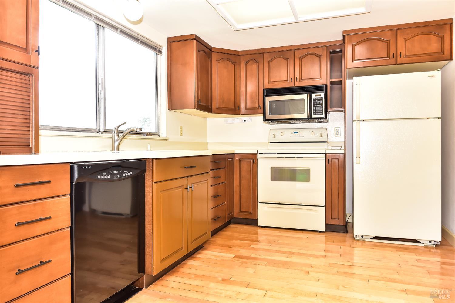 Detail Gallery Image 13 of 37 For 20772 Temelec Dr, Sonoma,  CA 95476 - 3 Beds | 2 Baths