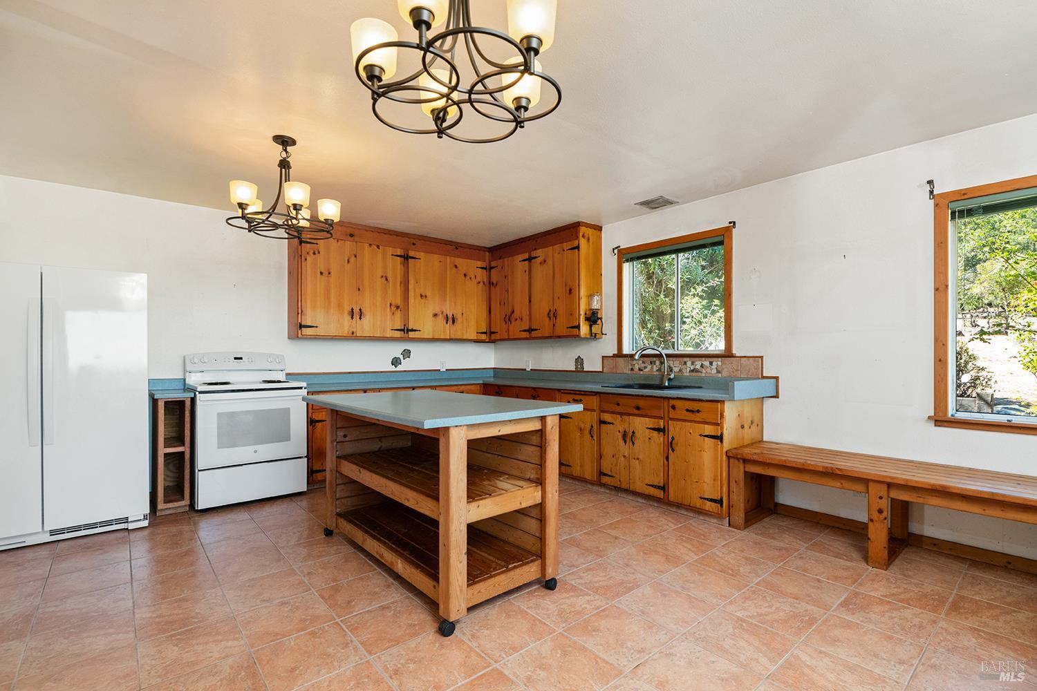 Detail Gallery Image 17 of 79 For 12936 Bones Ln, Sebastopol,  CA 95472 - 3 Beds | 2 Baths
