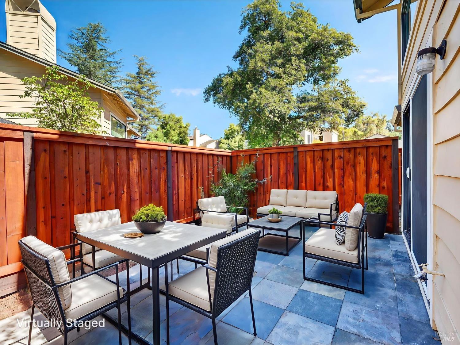 Detail Gallery Image 23 of 42 For 2301 Woodlake Dr, Santa Rosa,  CA 95405 - 2 Beds | 2 Baths
