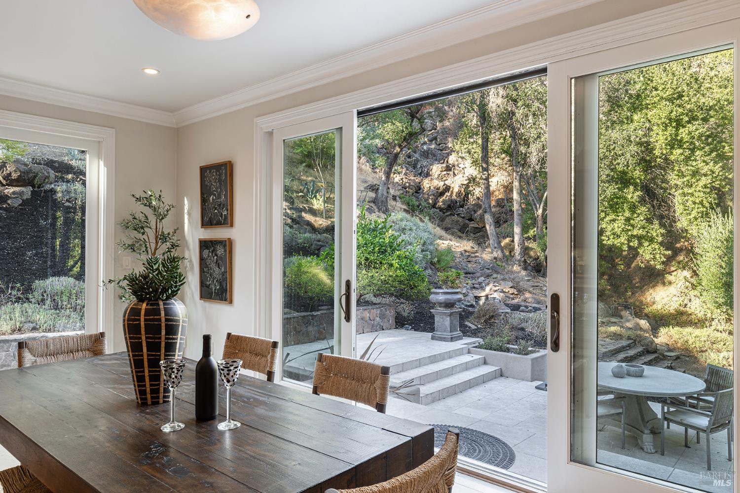 Detail Gallery Image 38 of 72 For 145 Canyon Ct, Napa,  CA 94558 - 5 Beds | 4/1 Baths