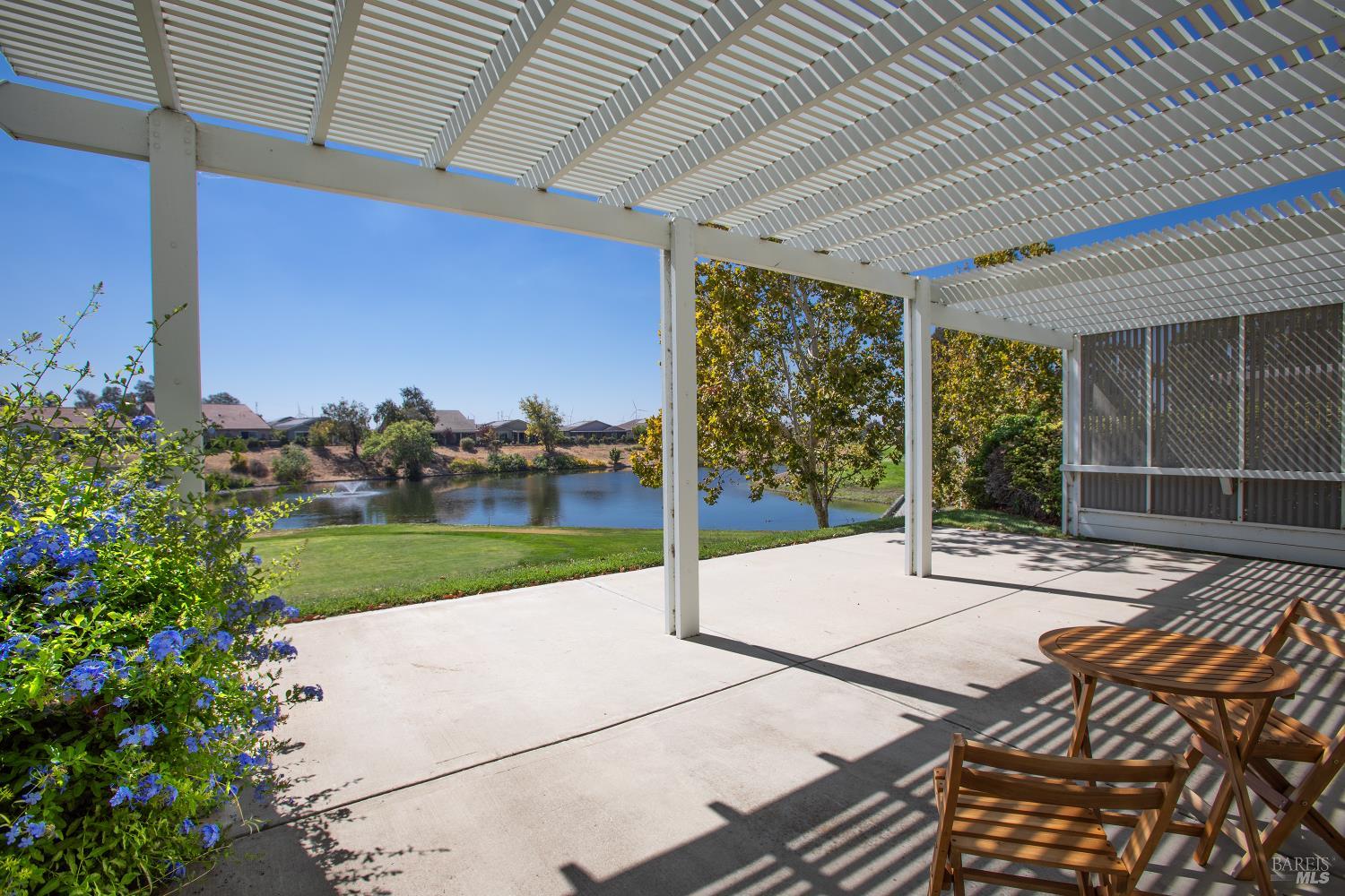 Detail Gallery Image 16 of 69 For 319 Cedar Ridge Dr, Rio Vista,  CA 94571 - 2 Beds | 2/1 Baths