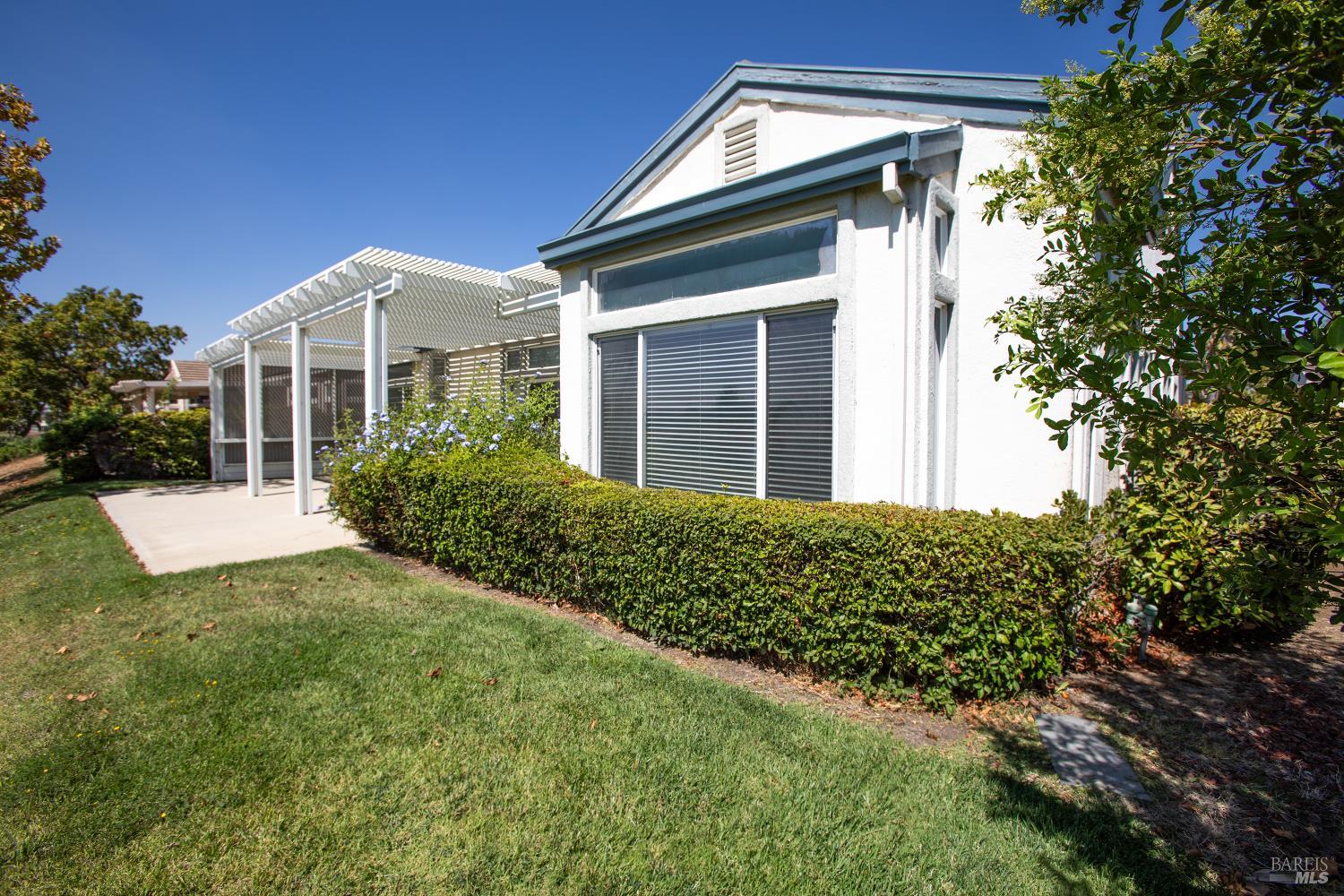 Detail Gallery Image 9 of 69 For 319 Cedar Ridge Dr, Rio Vista,  CA 94571 - 2 Beds | 2/1 Baths