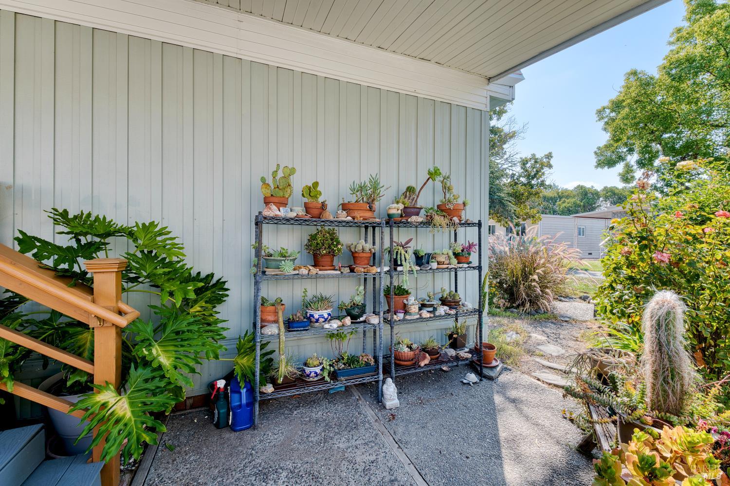 Detail Gallery Image 6 of 35 For 708 Seville Way, Novato,  CA 94949 - 2 Beds | 2 Baths