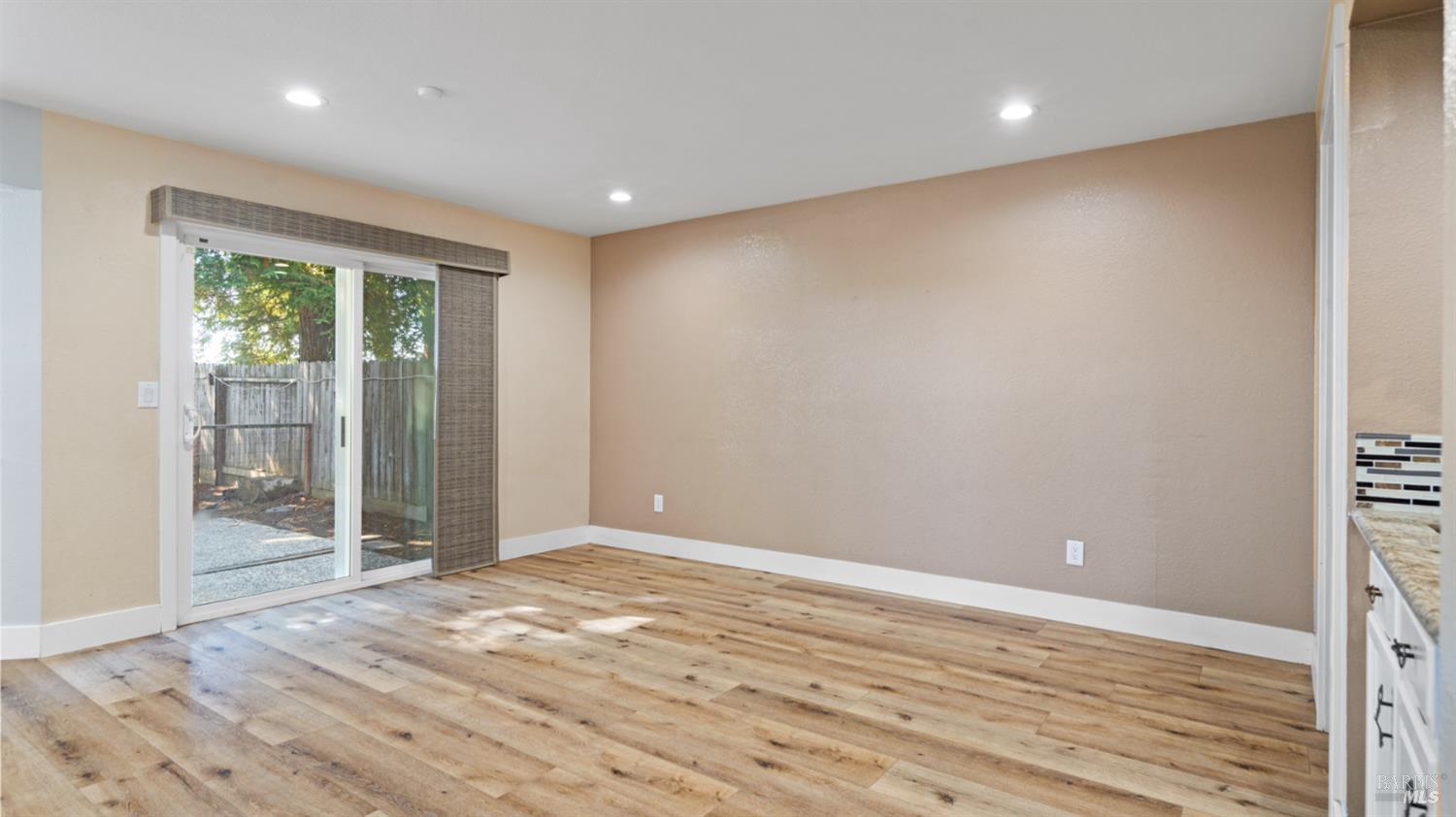 Detail Gallery Image 20 of 44 For 2415 Tea Ct, Fairfield,  CA 94534 - 3 Beds | 2/1 Baths
