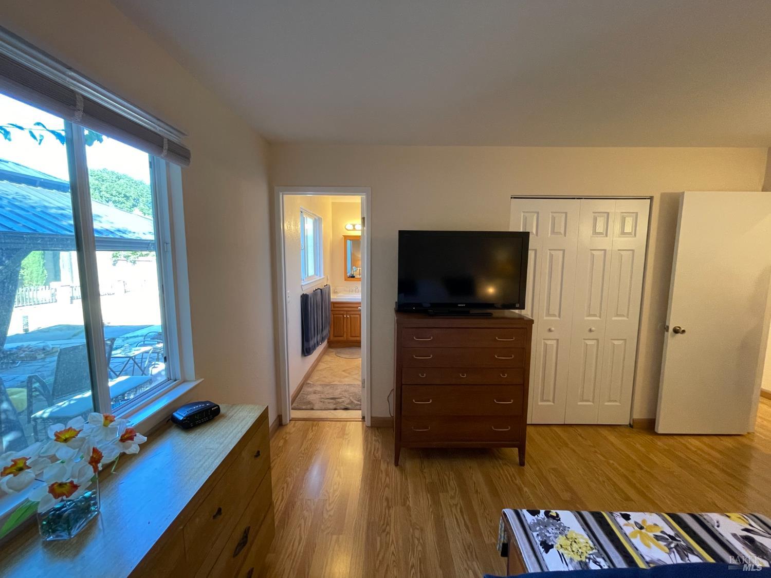 Detail Gallery Image 25 of 27 For 954 Eleanor Ave, Rohnert Park,  CA 94928 - 3 Beds | 2 Baths