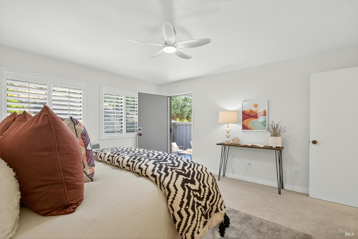 Detail Gallery Image 17 of 28 For 71 Scottsdale Way, Novato,  CA 94947 - 2 Beds | 1/1 Baths