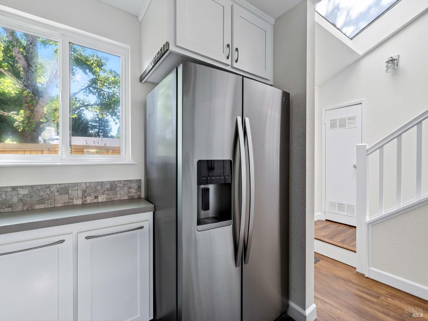 Detail Gallery Image 8 of 42 For 2301 Woodlake Dr, Santa Rosa,  CA 95405 - 2 Beds | 2 Baths