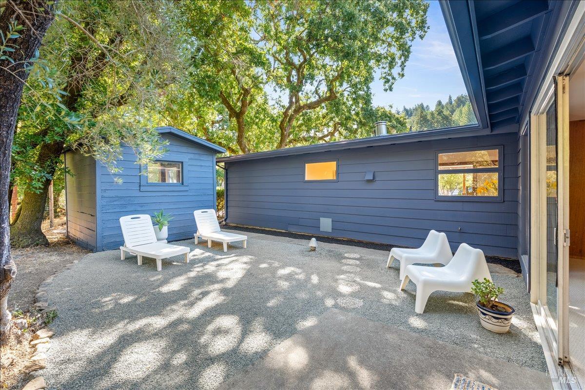 Detail Gallery Image 22 of 24 For 84 Canyon Rd, Fairfax,  CA 94930 - 3 Beds | 1 Baths