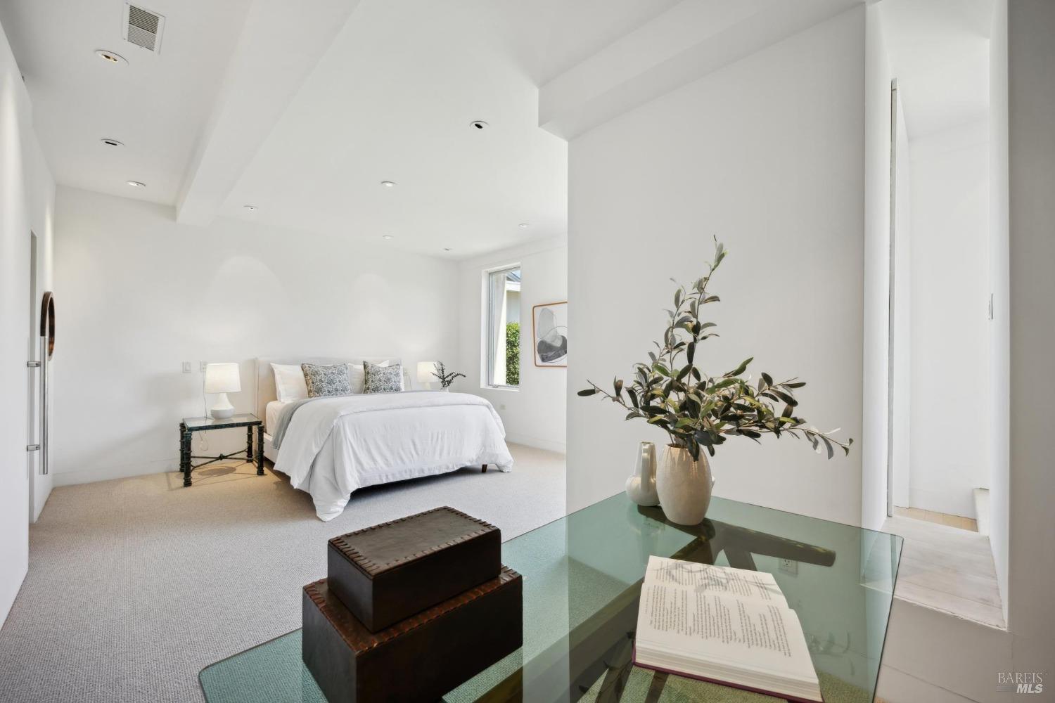 Detail Gallery Image 27 of 43 For 325 via La Cumbre Unkn, Greenbrae,  CA 94904 - 3 Beds | 3/1 Baths