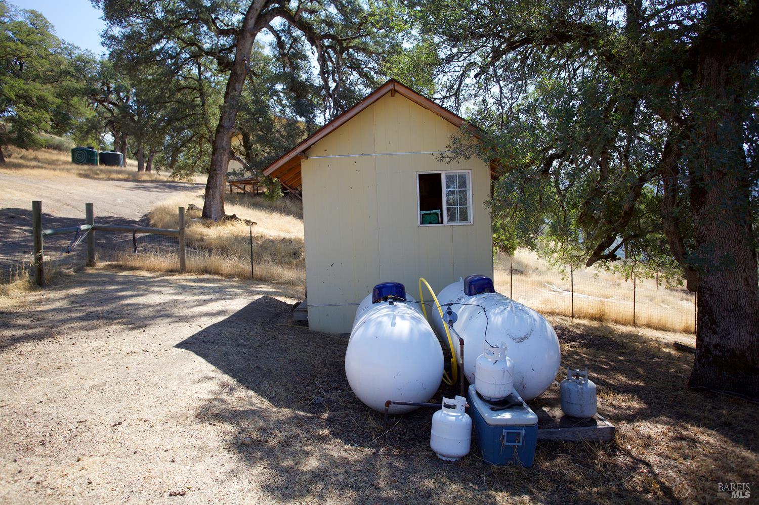 Detail Gallery Image 12 of 14 For 35100 Mendocino Pass Rd, Covelo,  CA 95428 - 2 Beds | 1 Baths