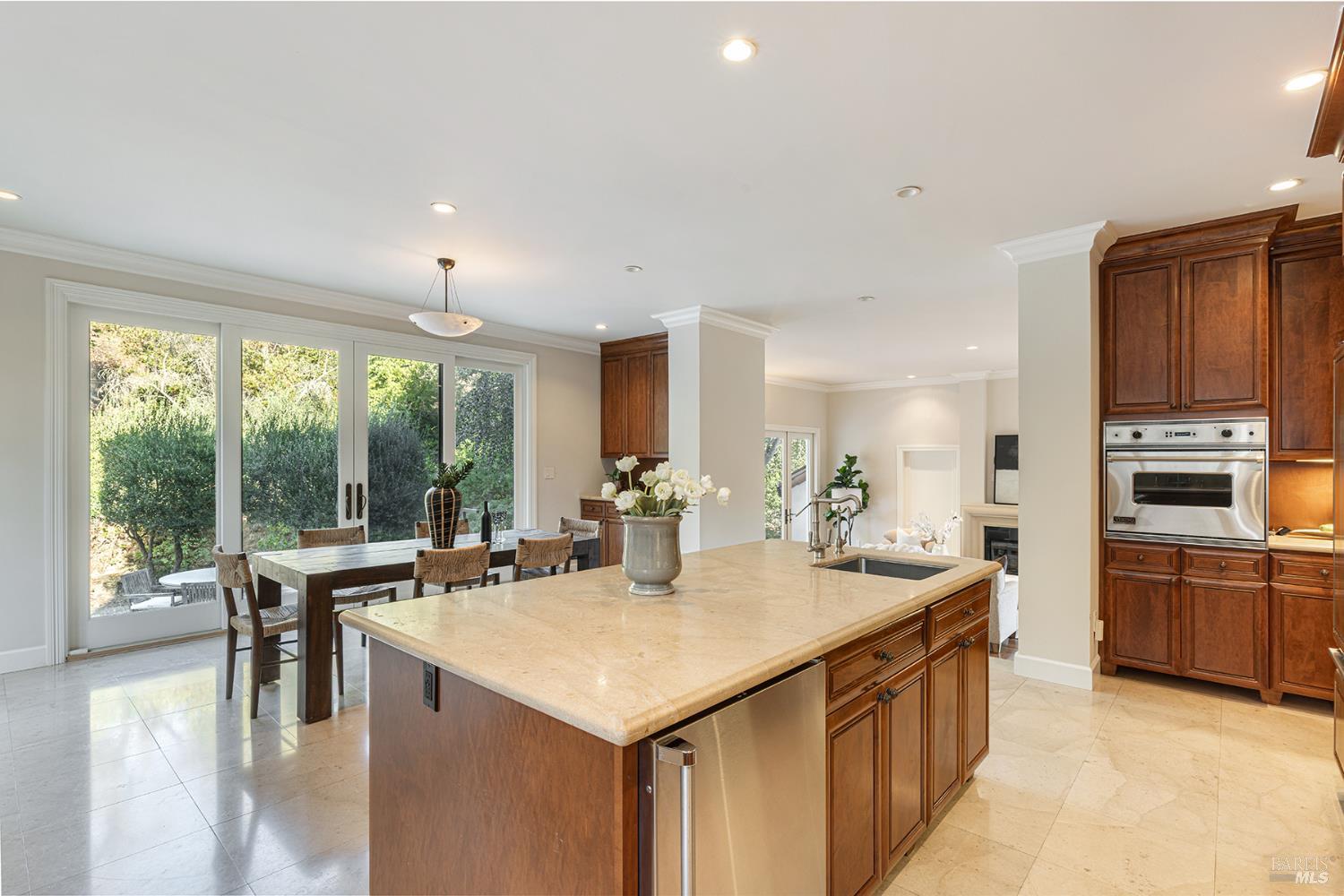 Detail Gallery Image 37 of 72 For 145 Canyon Ct, Napa,  CA 94558 - 5 Beds | 4/1 Baths