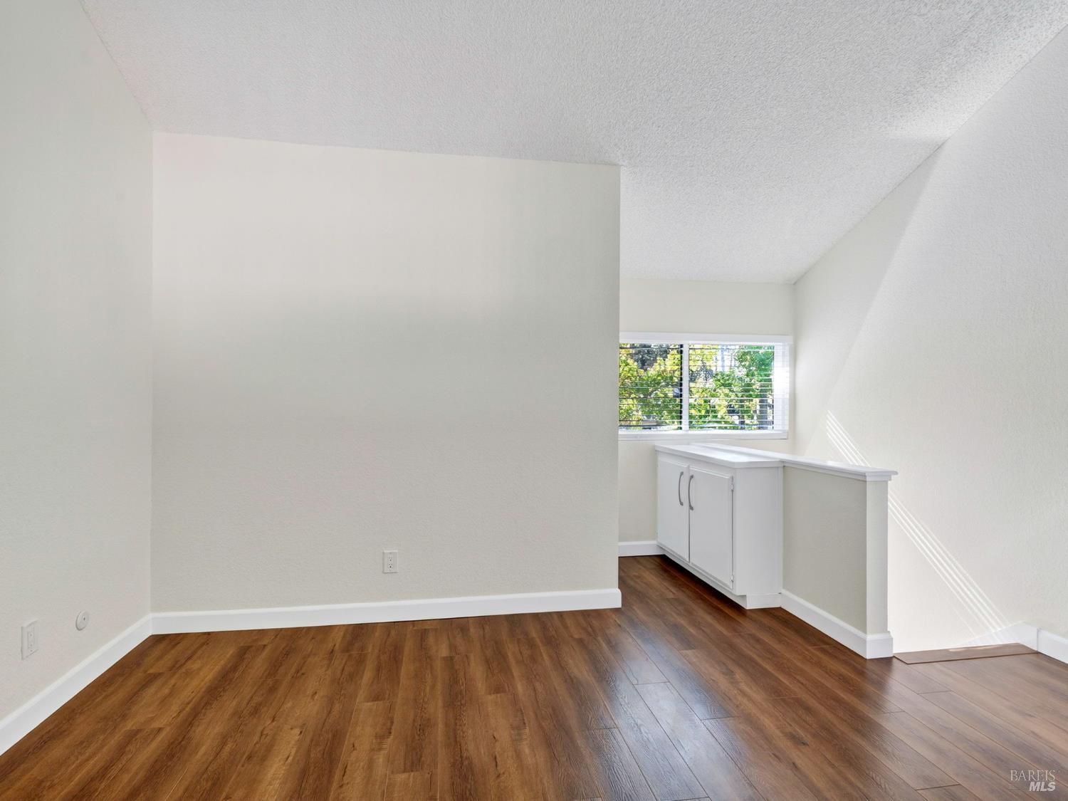 Detail Gallery Image 35 of 42 For 2301 Woodlake Dr, Santa Rosa,  CA 95405 - 2 Beds | 2 Baths