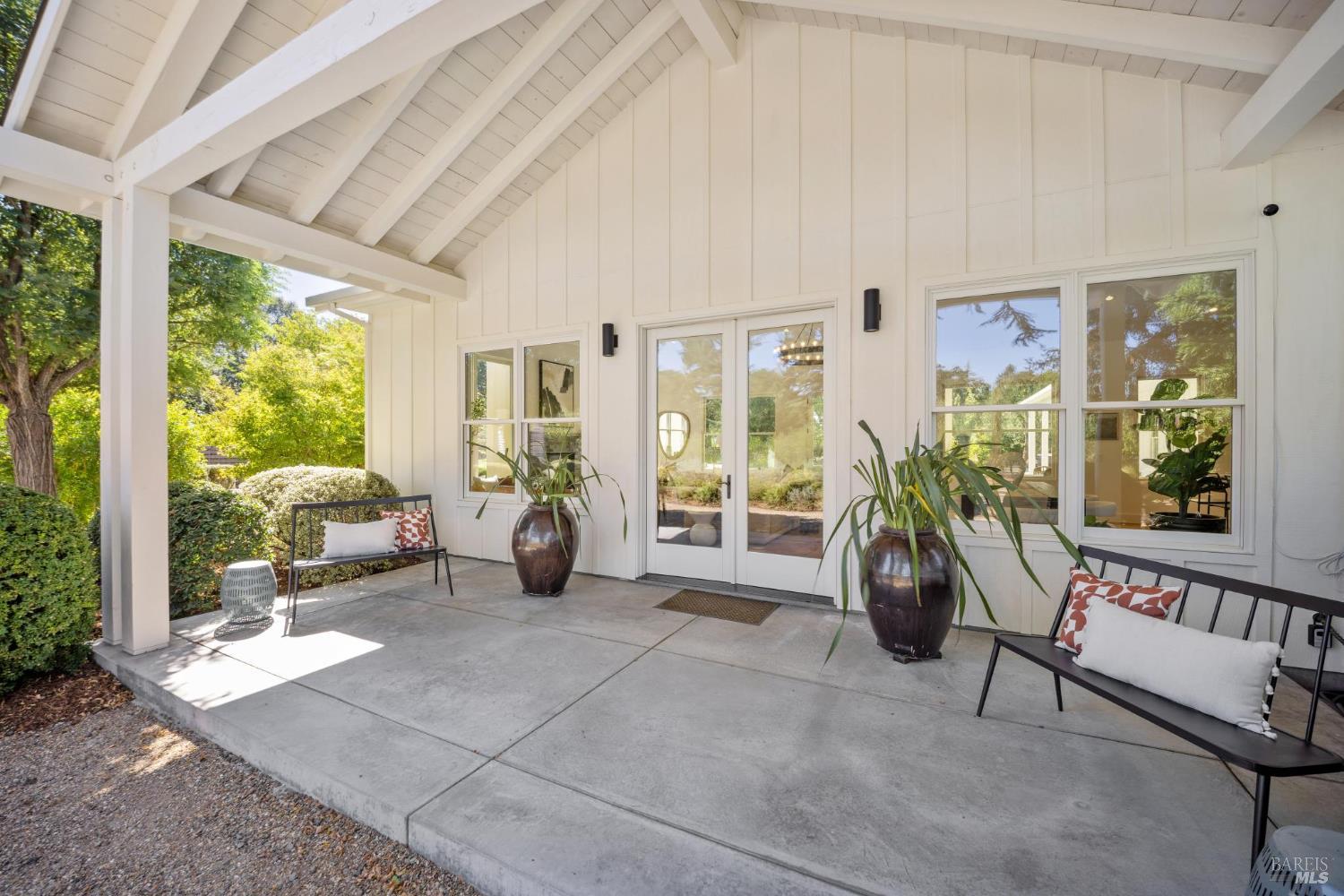 Detail Gallery Image 7 of 96 For 20685 5th St, Sonoma,  CA 95476 - 3 Beds | 3/1 Baths