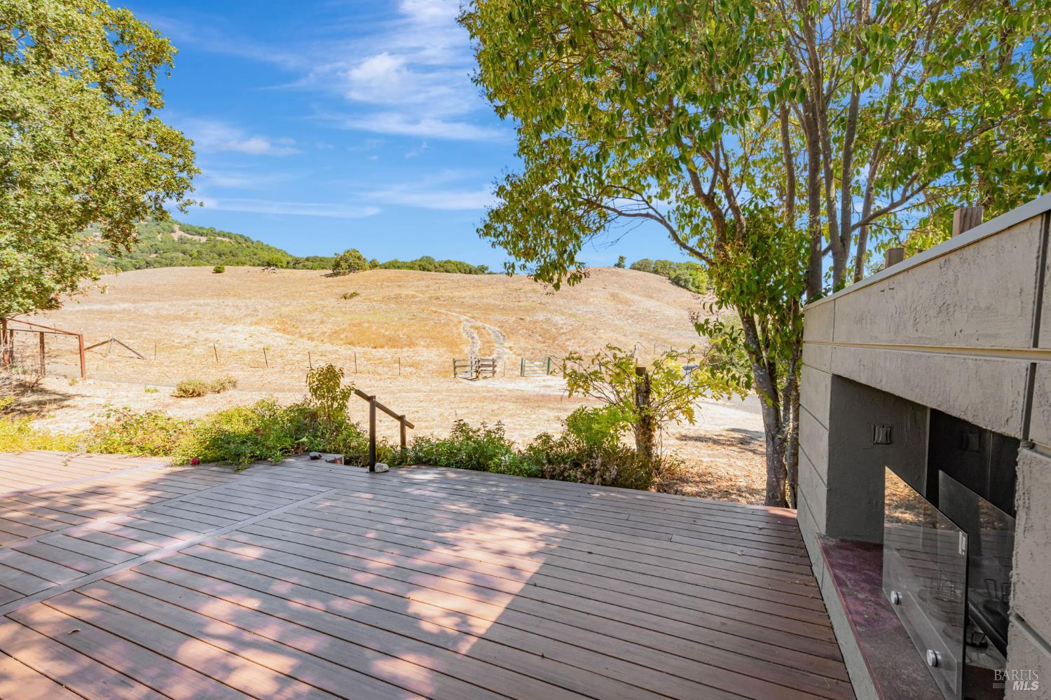 Detail Gallery Image 27 of 31 For 107 Partridge Dr, Novato,  CA 94945 - 3 Beds | 2 Baths