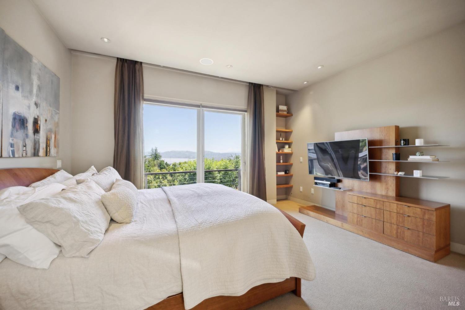 Detail Gallery Image 11 of 43 For 325 via La Cumbre Unkn, Greenbrae,  CA 94904 - 3 Beds | 3/1 Baths