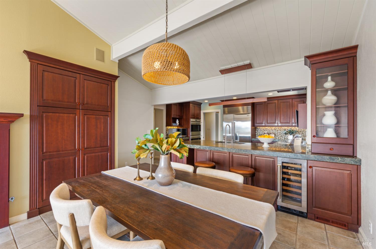 Detail Gallery Image 16 of 56 For 126 San Marino Dr, San Rafael,  CA 94901 - 5 Beds | 3/1 Baths