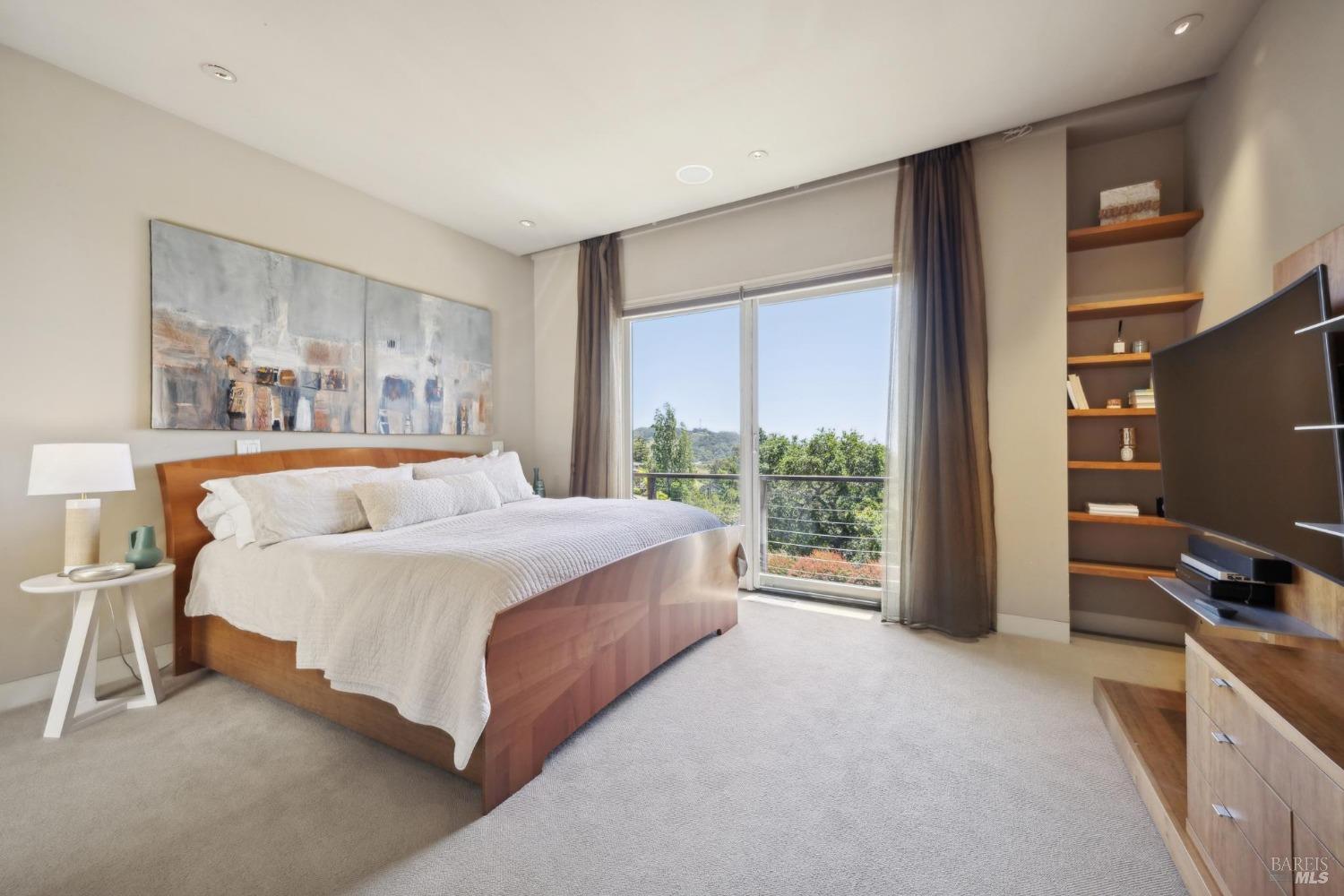 Detail Gallery Image 13 of 43 For 325 via La Cumbre Unkn, Greenbrae,  CA 94904 - 3 Beds | 3/1 Baths