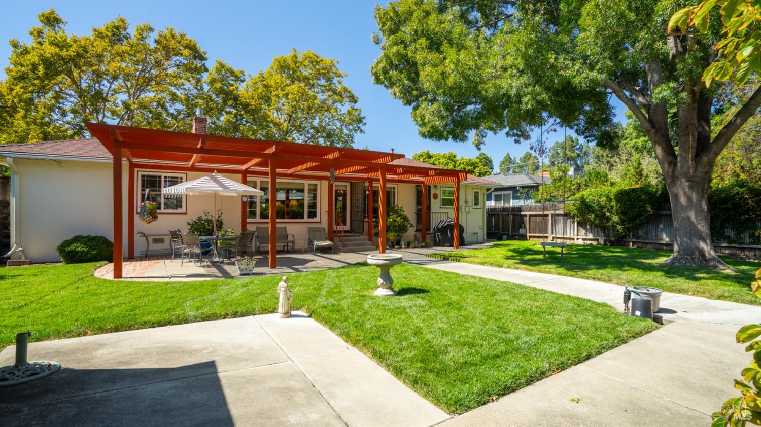 Detail Gallery Image 43 of 63 For 1036 Washington St, Fairfield,  CA 94533 - 3 Beds | 2 Baths