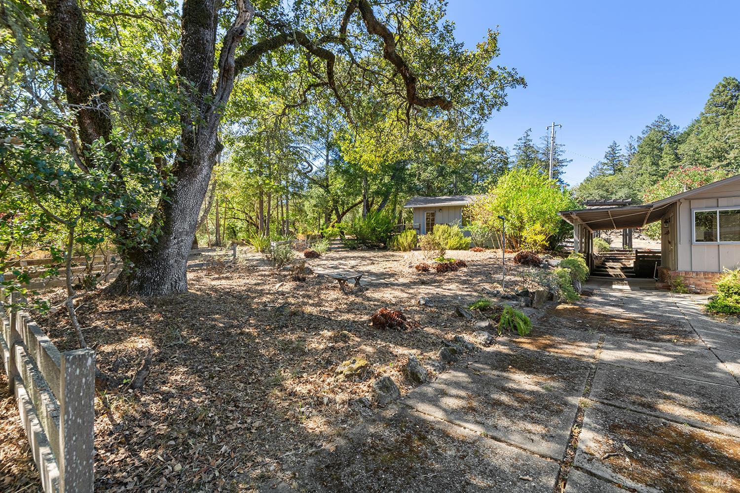 Detail Gallery Image 23 of 79 For 12936 Bones Ln, Sebastopol,  CA 95472 - 3 Beds | 2 Baths