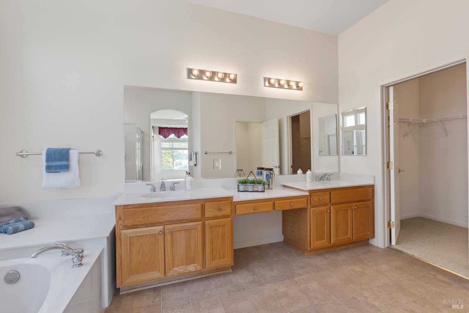 Detail Gallery Image 38 of 69 For 319 Cedar Ridge Dr, Rio Vista,  CA 94571 - 2 Beds | 2/1 Baths