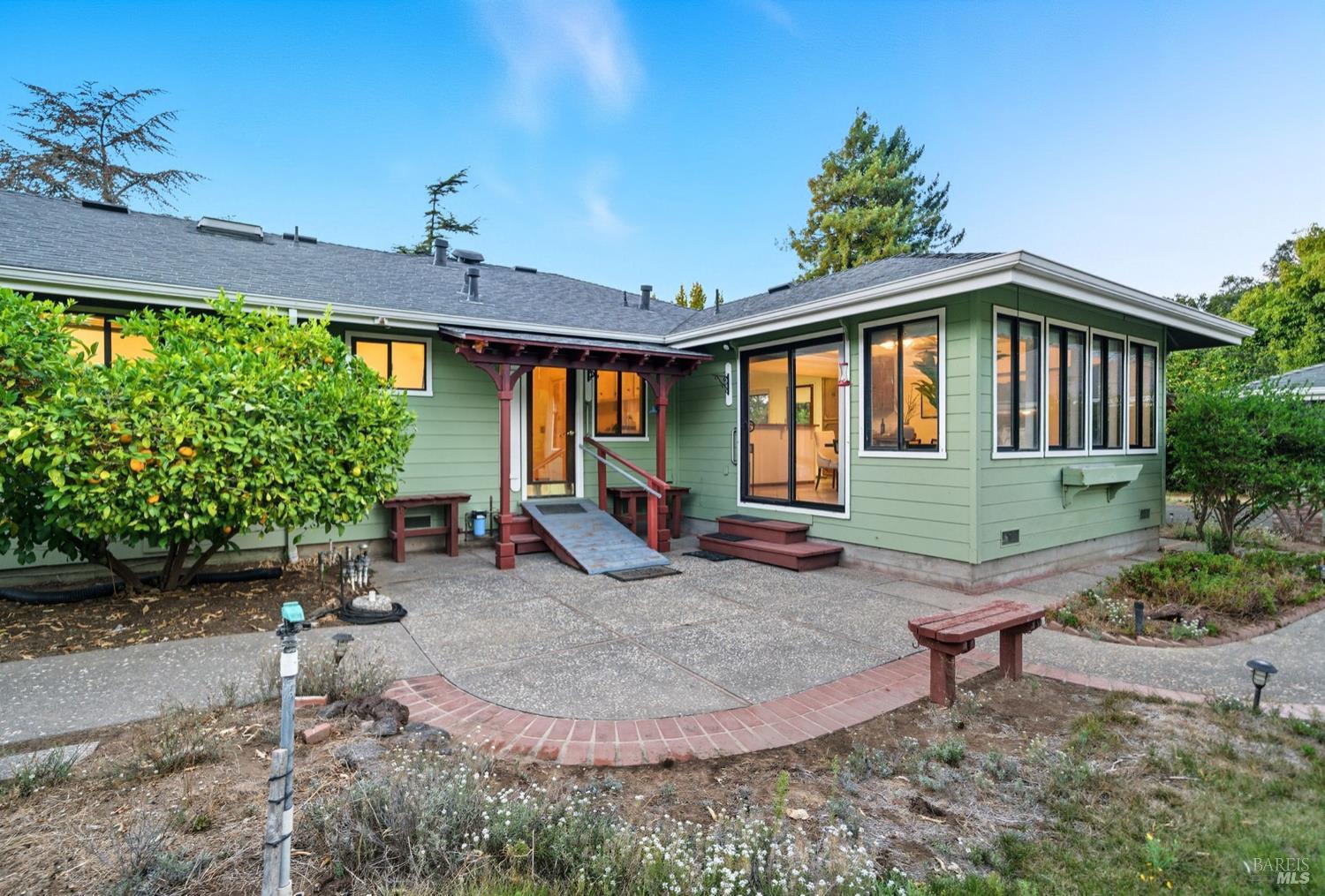 Detail Gallery Image 38 of 60 For 4047 Petaluma Blvd, Petaluma,  CA 94952 - 3 Beds | 2 Baths