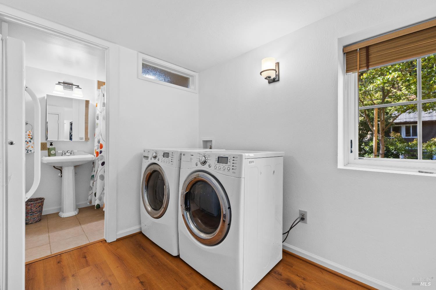 Detail Gallery Image 41 of 44 For 260 Clorinda Ave, San Rafael,  CA 94901 - 4 Beds | 3 Baths