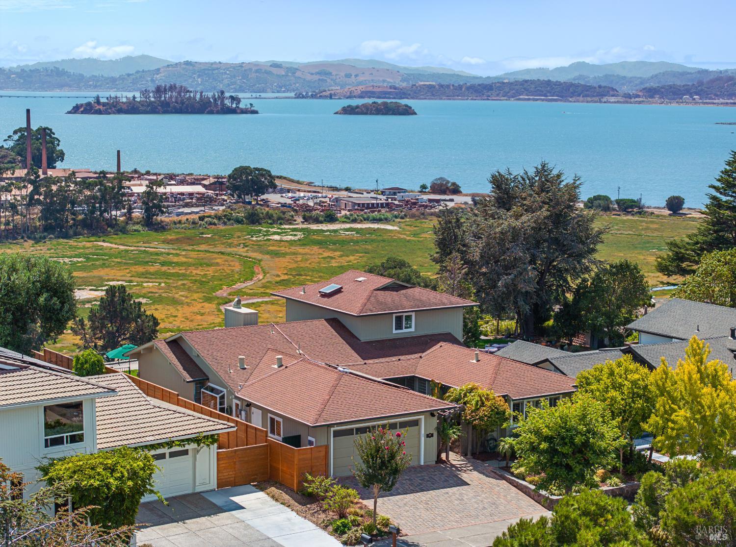 Detail Gallery Image 50 of 56 For 126 San Marino Dr, San Rafael,  CA 94901 - 5 Beds | 3/1 Baths