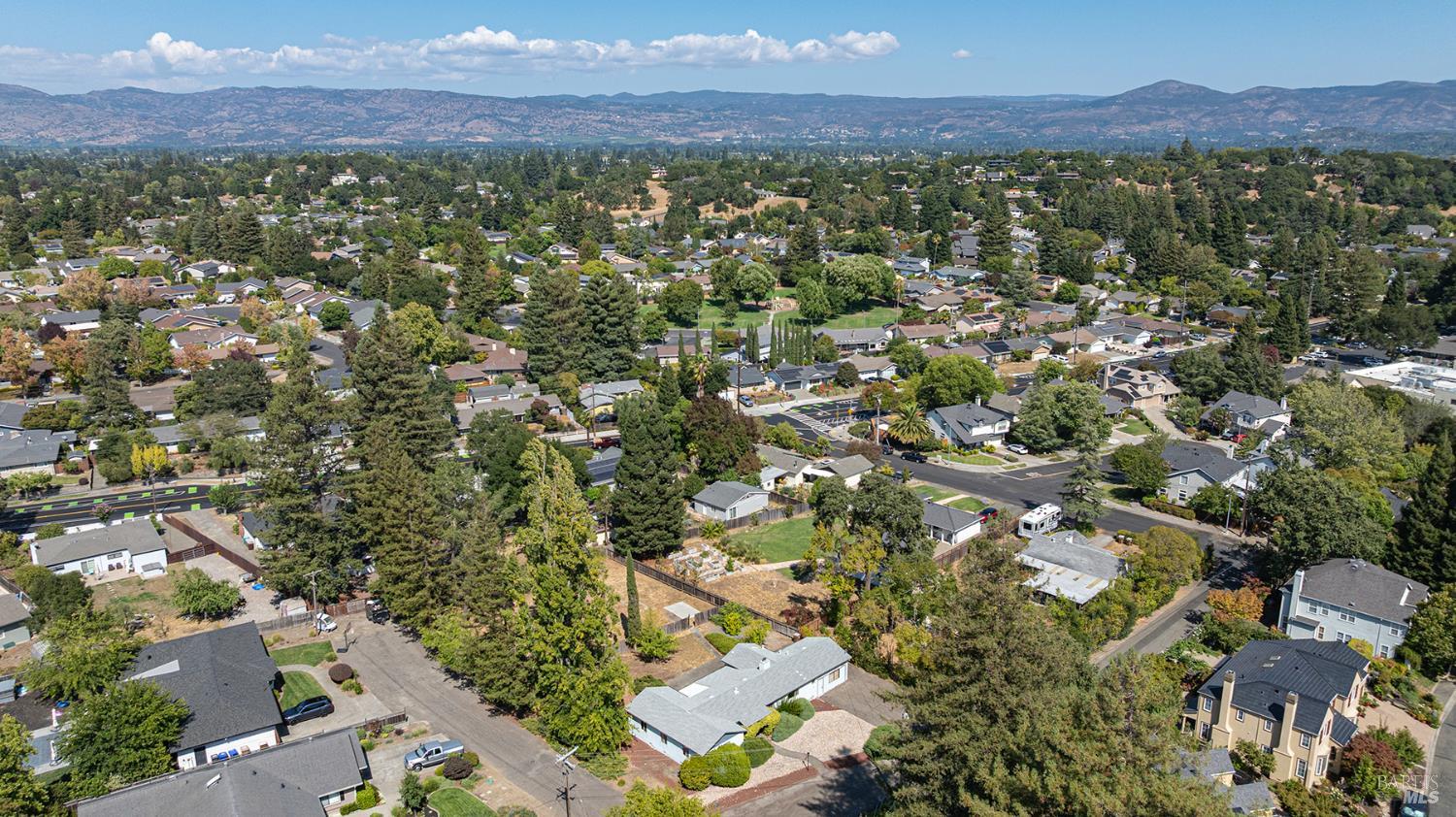 Detail Gallery Image 37 of 38 For 1016 Mccormick Ln, Napa,  CA 94558 - 4 Beds | 2 Baths