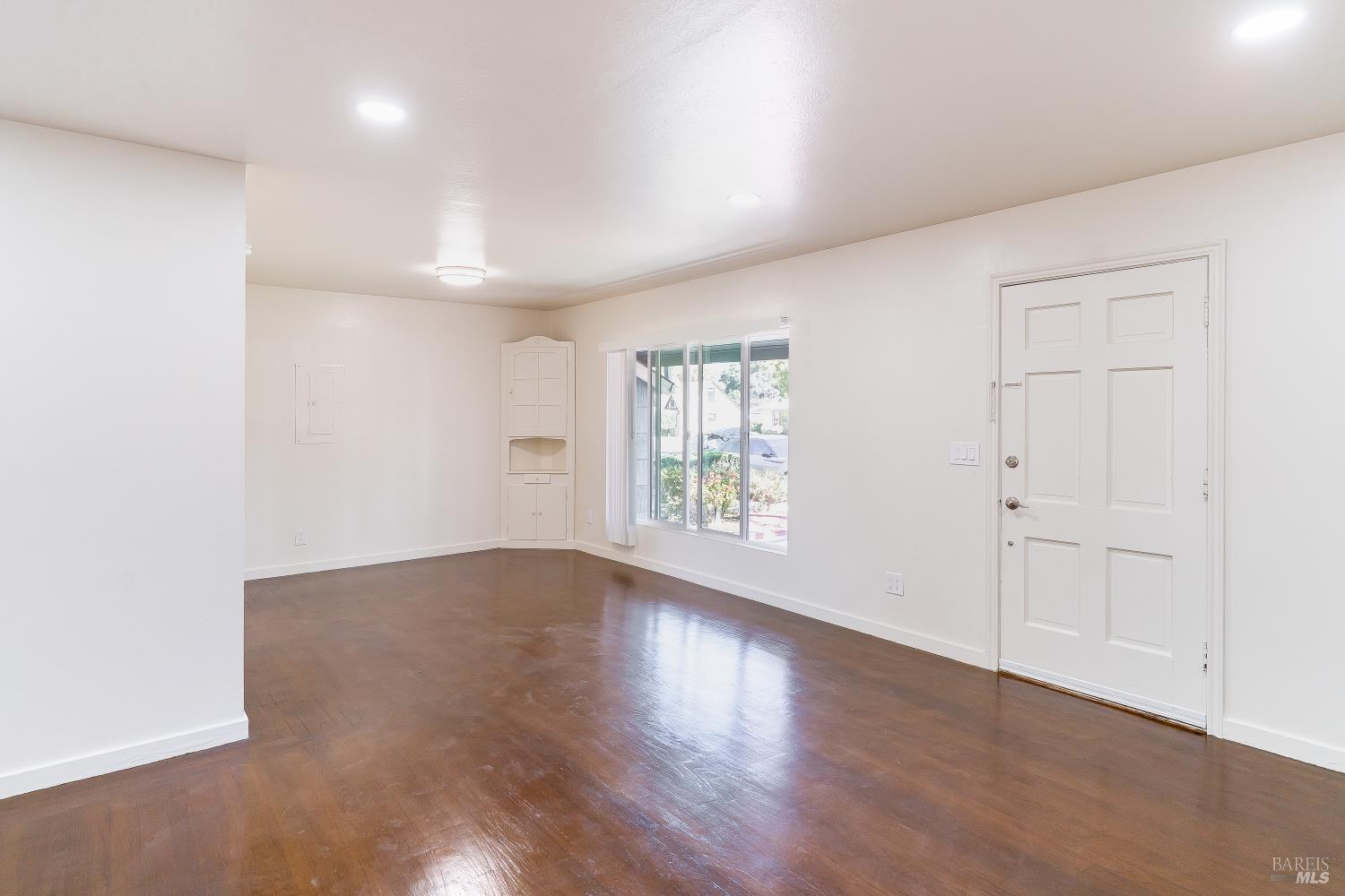 Detail Gallery Image 16 of 35 For 413 S Jefferson St, Napa,  CA 94559 - 2 Beds | 1 Baths