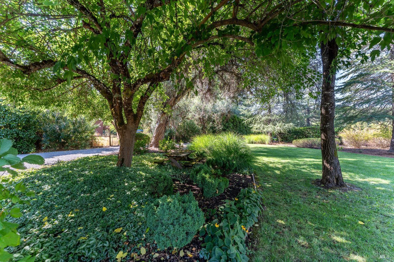 Detail Gallery Image 46 of 86 For 8301 West Side Potter Valley Rd, Potter Valley,  CA 95469 - 2 Beds | 3 Baths