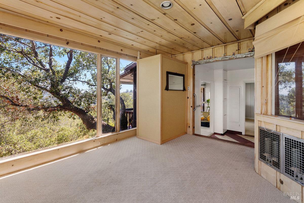 Detail Gallery Image 13 of 73 For 445 Scenic Ave, San Anselmo,  CA 94960 - 2 Beds | 2 Baths