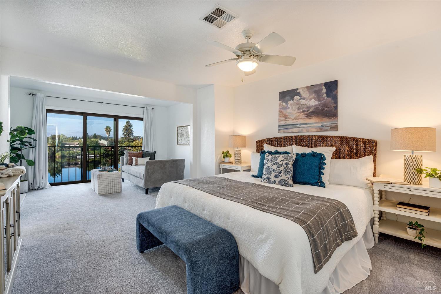 Detail Gallery Image 4 of 58 For 925 Marina Dr, Napa,  CA 94559 - 3 Beds | 2/1 Baths