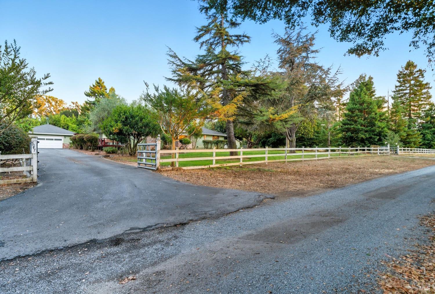 Detail Gallery Image 56 of 60 For 4047 Petaluma Blvd, Petaluma,  CA 94952 - 3 Beds | 2 Baths