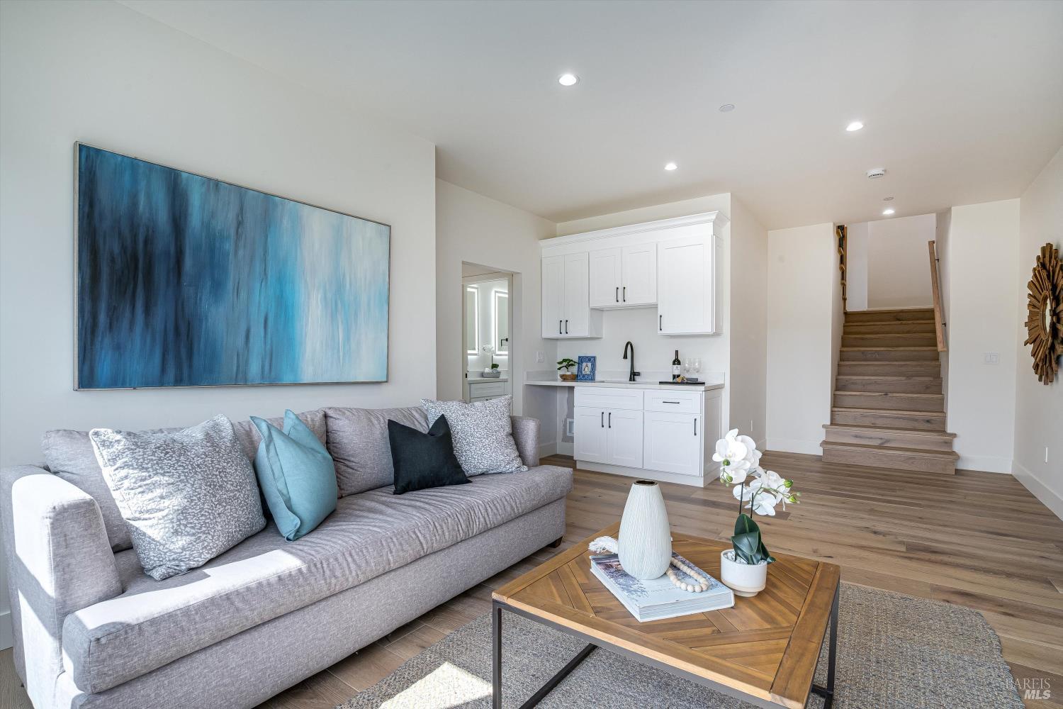 Detail Gallery Image 21 of 35 For 3511 Hanover Pl, Santa Rosa,  CA 95404 - 4 Beds | 3/1 Baths