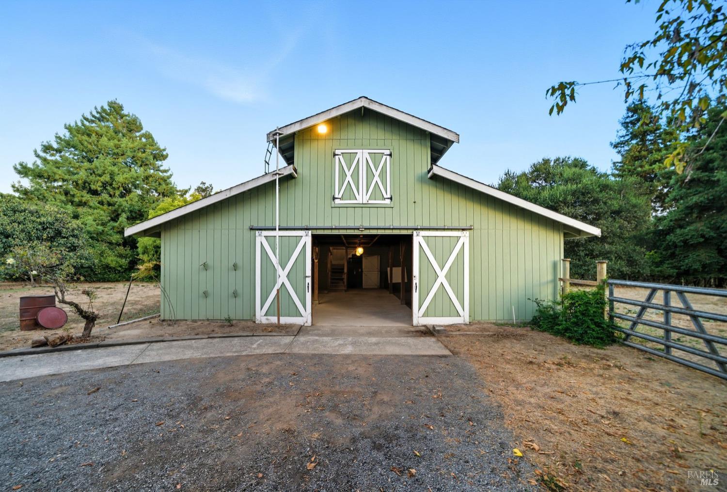 Detail Gallery Image 41 of 60 For 4047 Petaluma Blvd, Petaluma,  CA 94952 - 3 Beds | 2 Baths