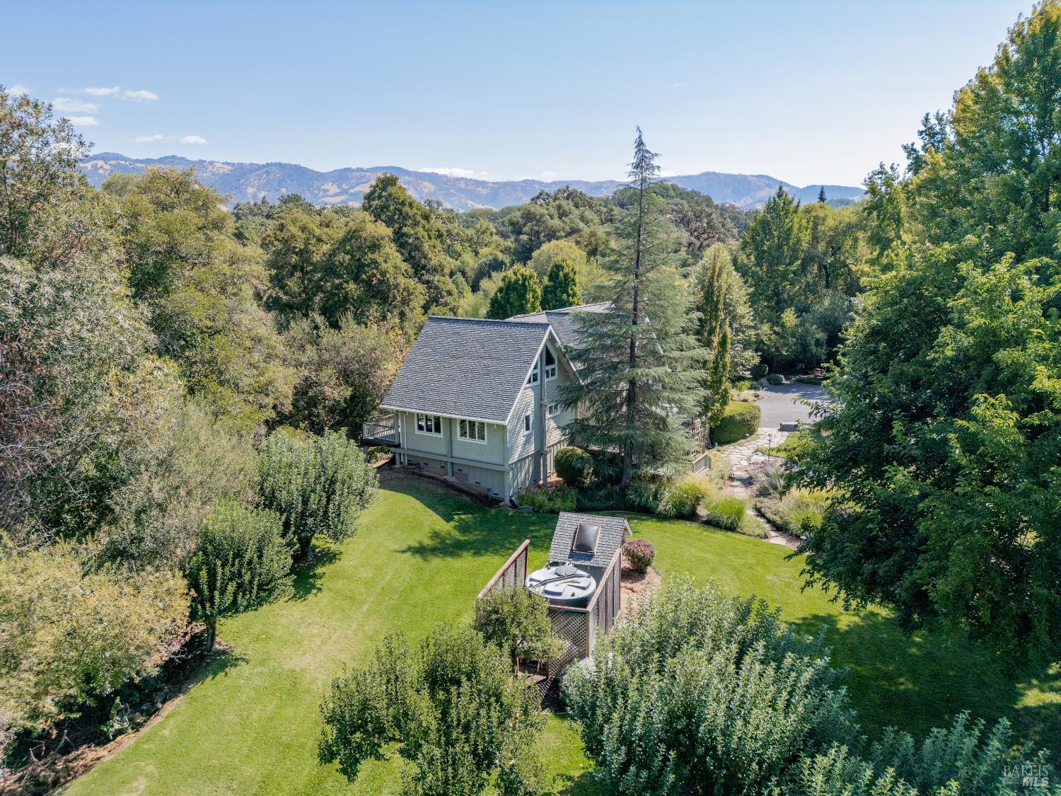 Detail Gallery Image 55 of 86 For 8301 West Side Potter Valley Rd, Potter Valley,  CA 95469 - 2 Beds | 3 Baths