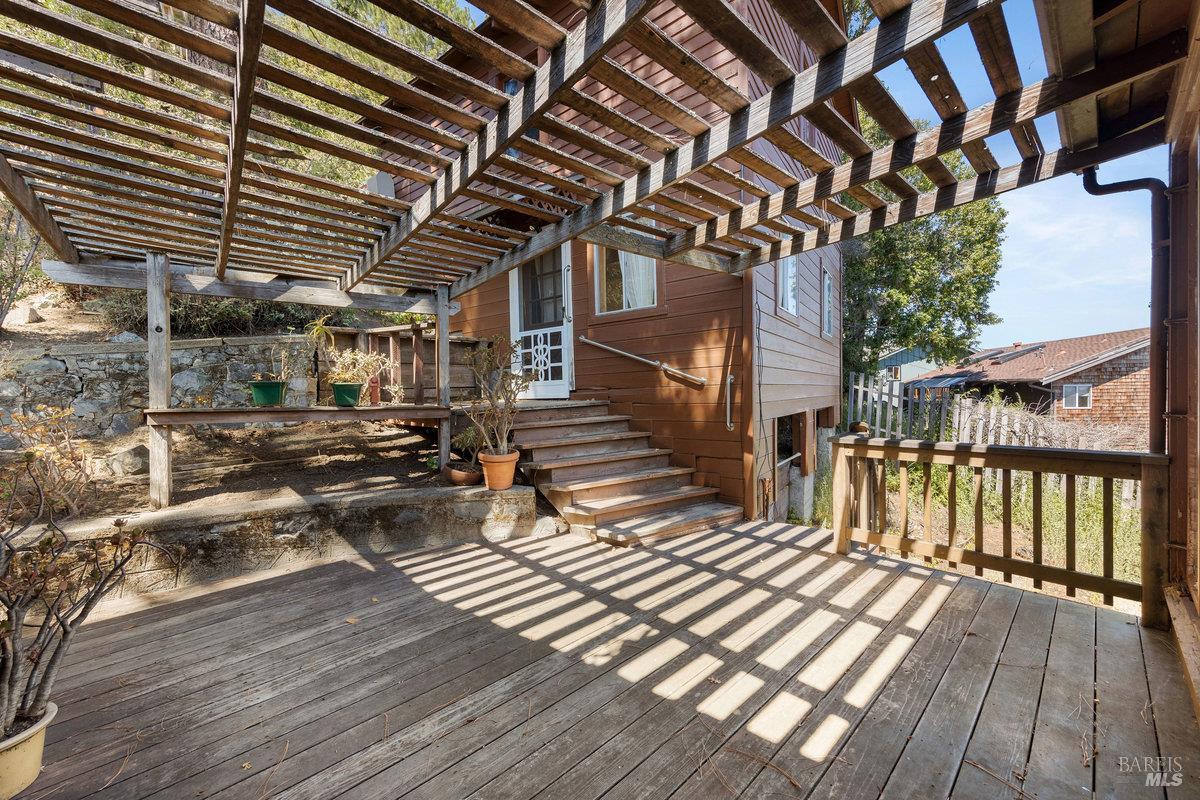 Detail Gallery Image 37 of 73 For 445 Scenic Ave, San Anselmo,  CA 94960 - 2 Beds | 2 Baths
