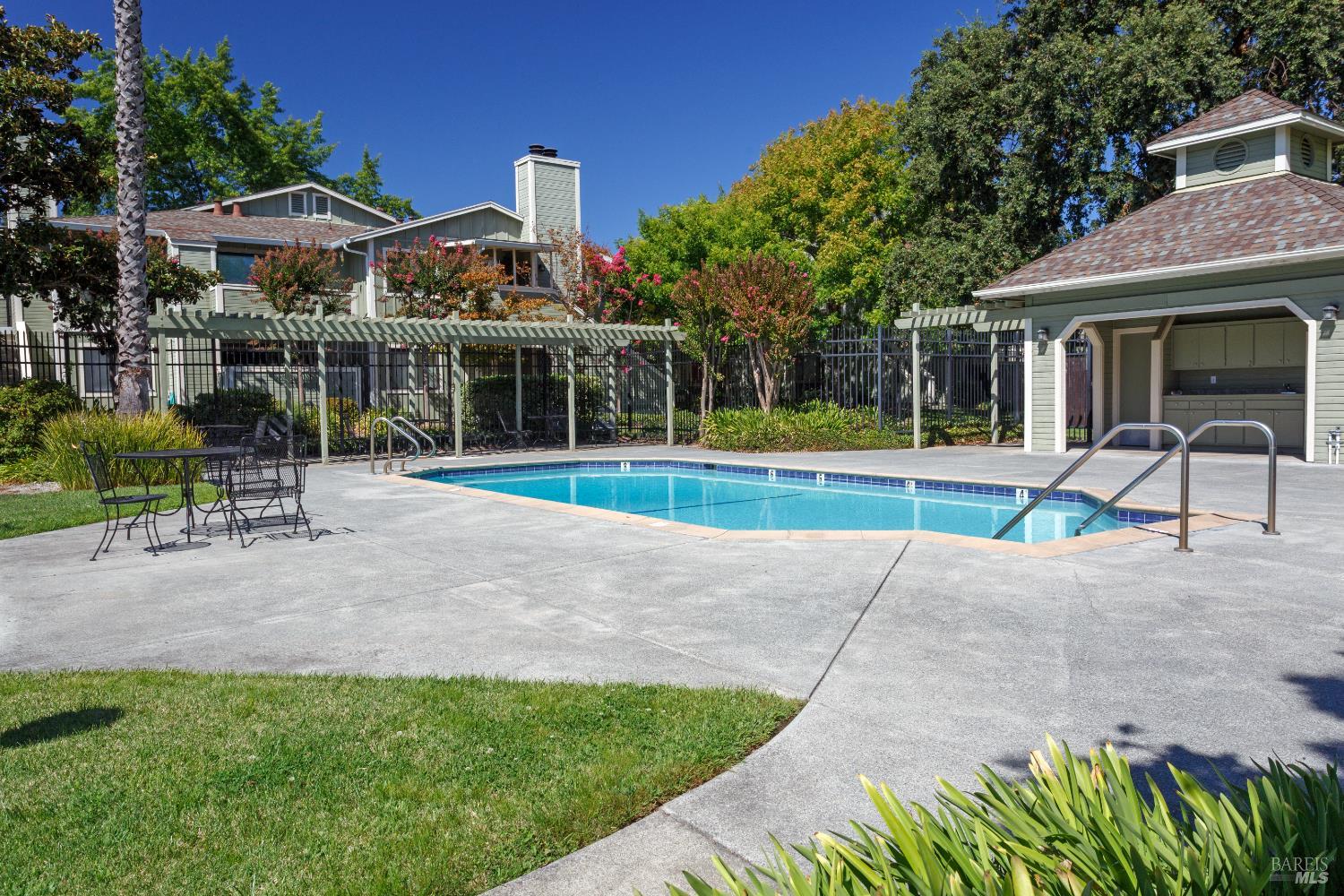 Detail Gallery Image 17 of 17 For 130 W Agua Caliente Rd, Sonoma,  CA 95476 - 2 Beds | 1 Baths