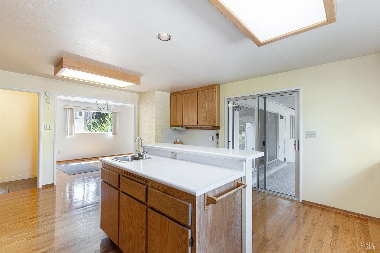 Detail Gallery Image 13 of 38 For 1016 Mccormick Ln, Napa,  CA 94558 - 4 Beds | 2 Baths