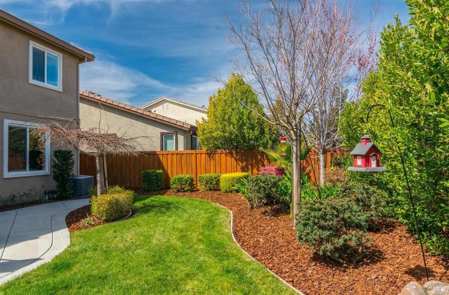 Detail Gallery Image 22 of 22 For 2222 Newcastle Dr, Vacaville,  CA 95687 - 3 Beds | 2/1 Baths