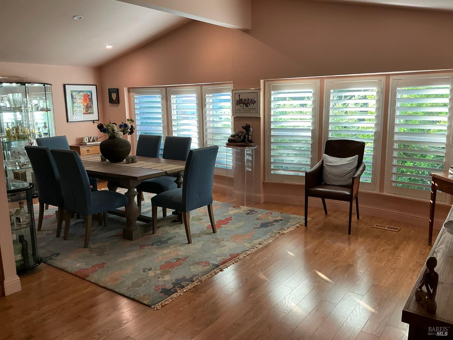 Detail Gallery Image 3 of 7 For 2 La Cuesta Ct, Saint Helena,  CA 94574 - 2 Beds | 2 Baths