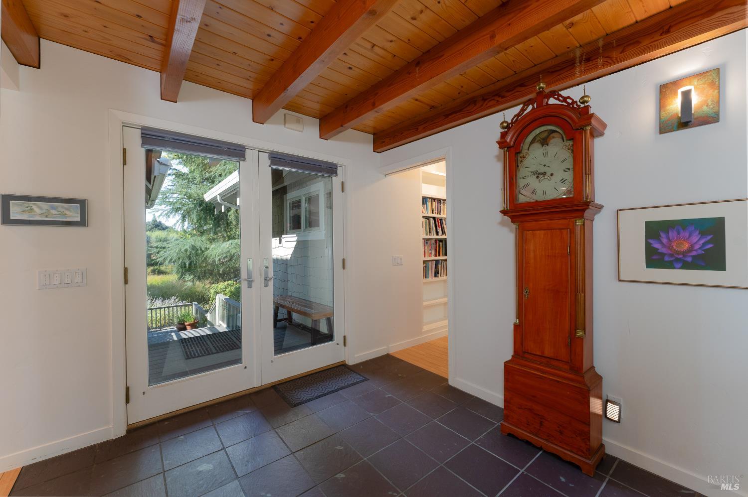 Detail Gallery Image 5 of 86 For 8301 West Side Potter Valley Rd, Potter Valley,  CA 95469 - 2 Beds | 3 Baths