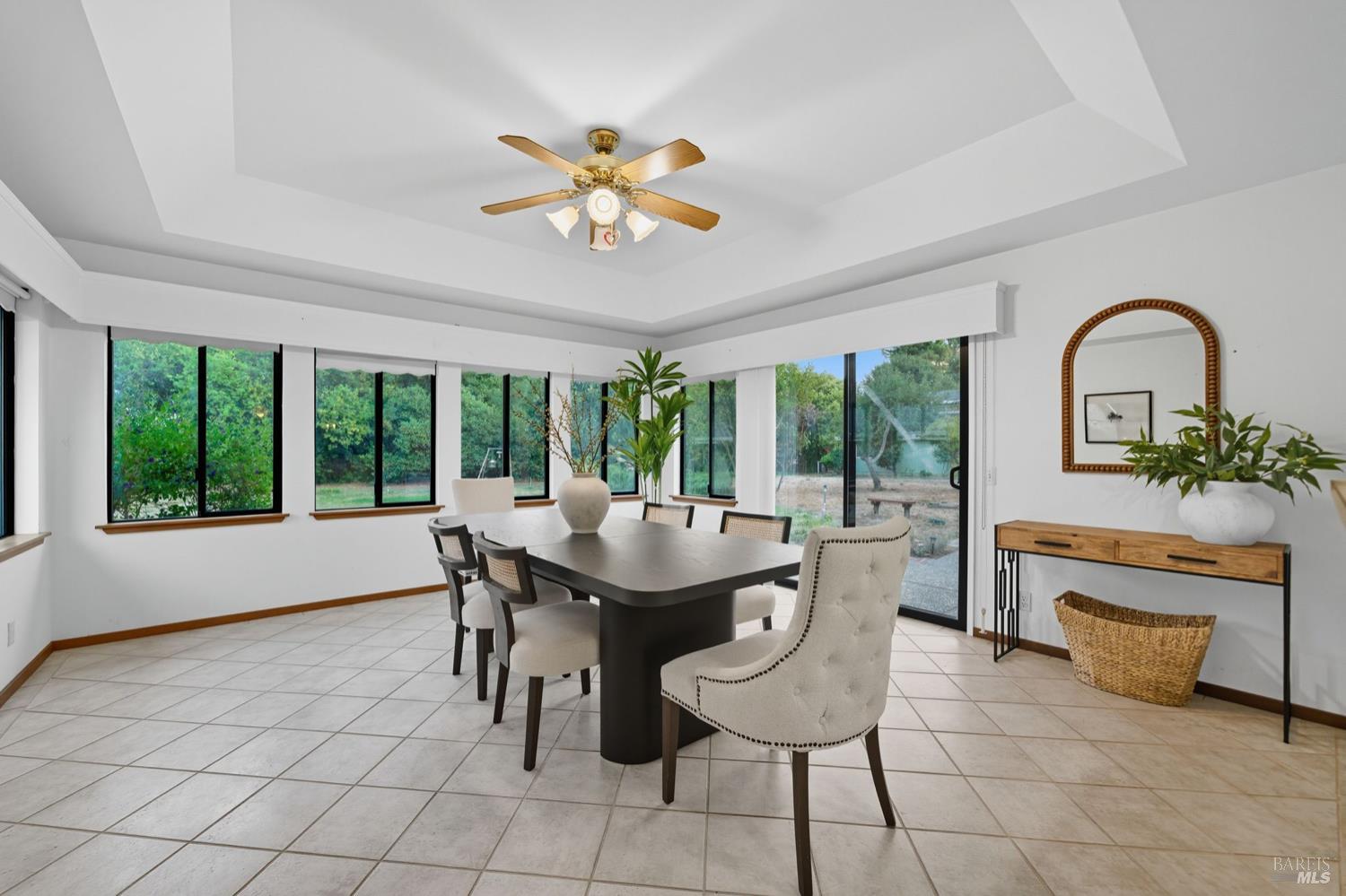 Detail Gallery Image 18 of 60 For 4047 Petaluma Blvd, Petaluma,  CA 94952 - 3 Beds | 2 Baths